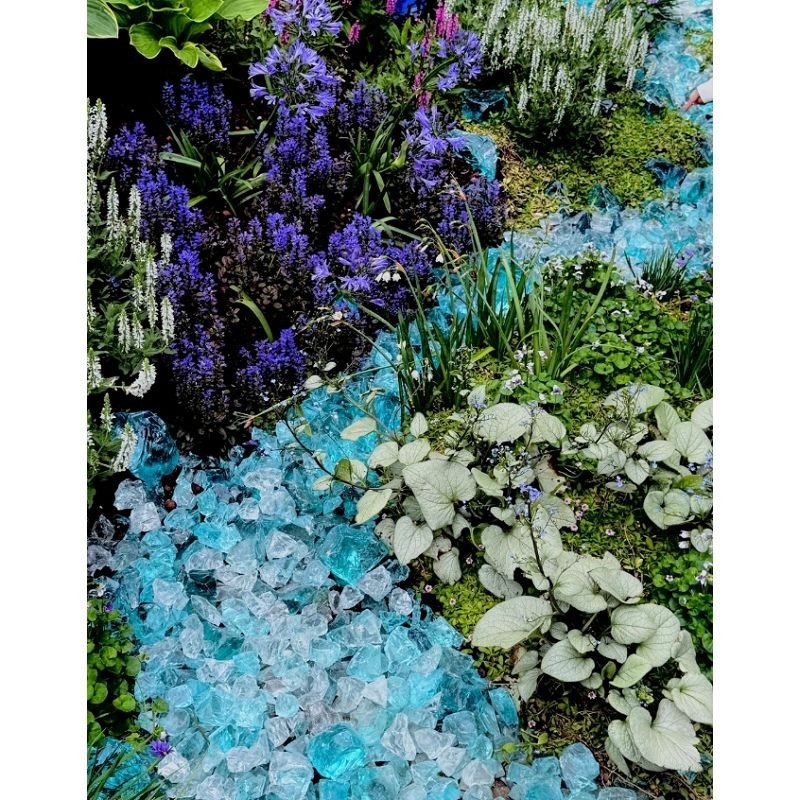glass-landscaping-stones-fire-pit.jpg